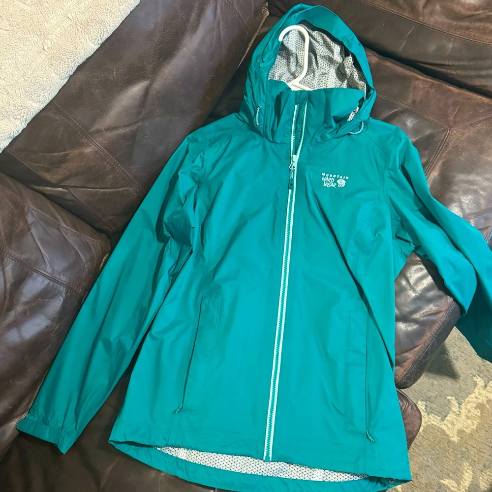 Mountain hardwear rain jacket